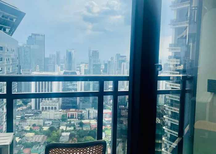 Poblacion Makati With Pool, Gym, Jacuzzi, Pool Table And Fast Wifi Apartment Manila